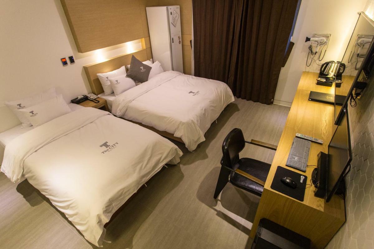 The City Hotel جيونجو المظهر الخارجي الصورة