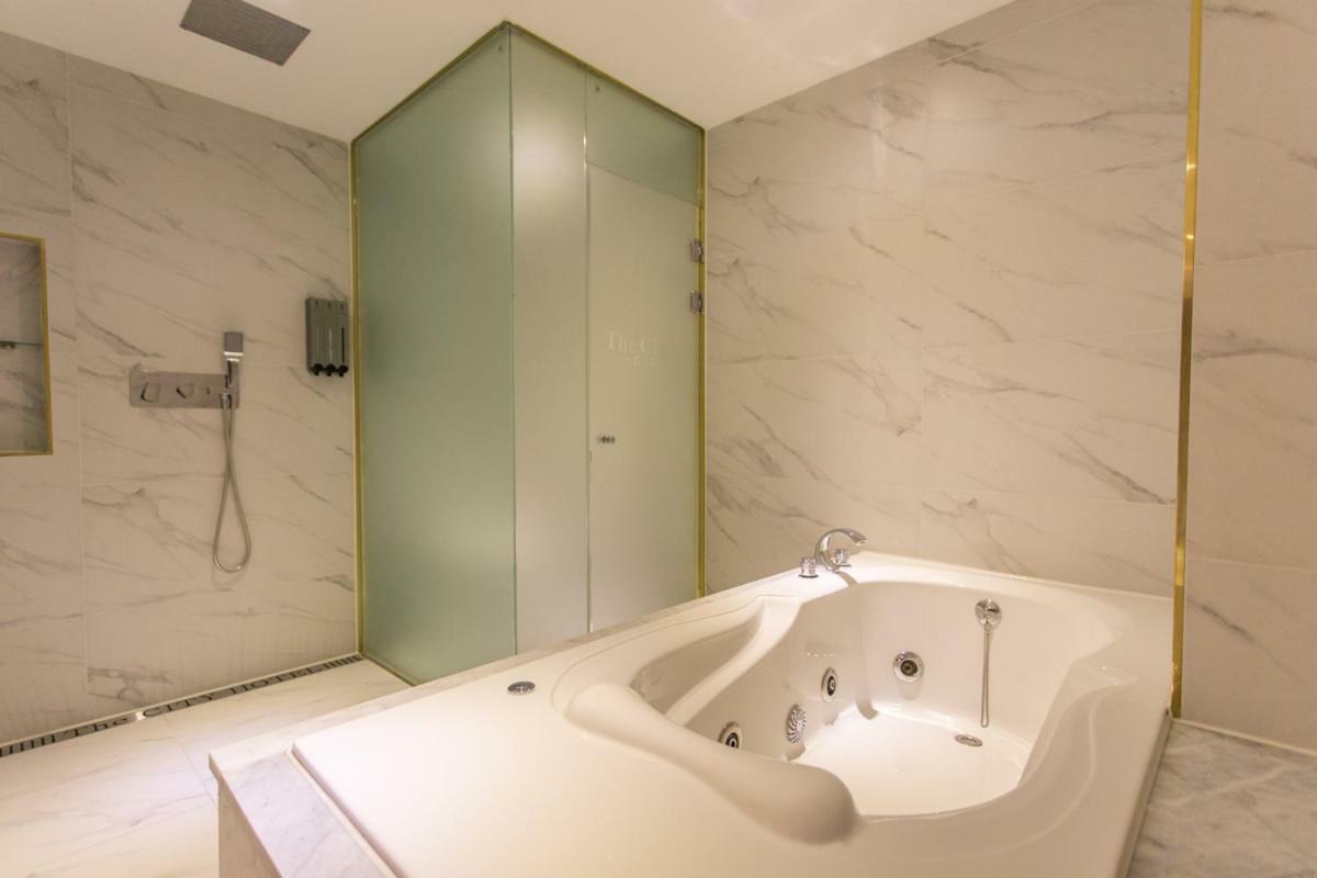 The City Hotel جيونجو المظهر الخارجي الصورة